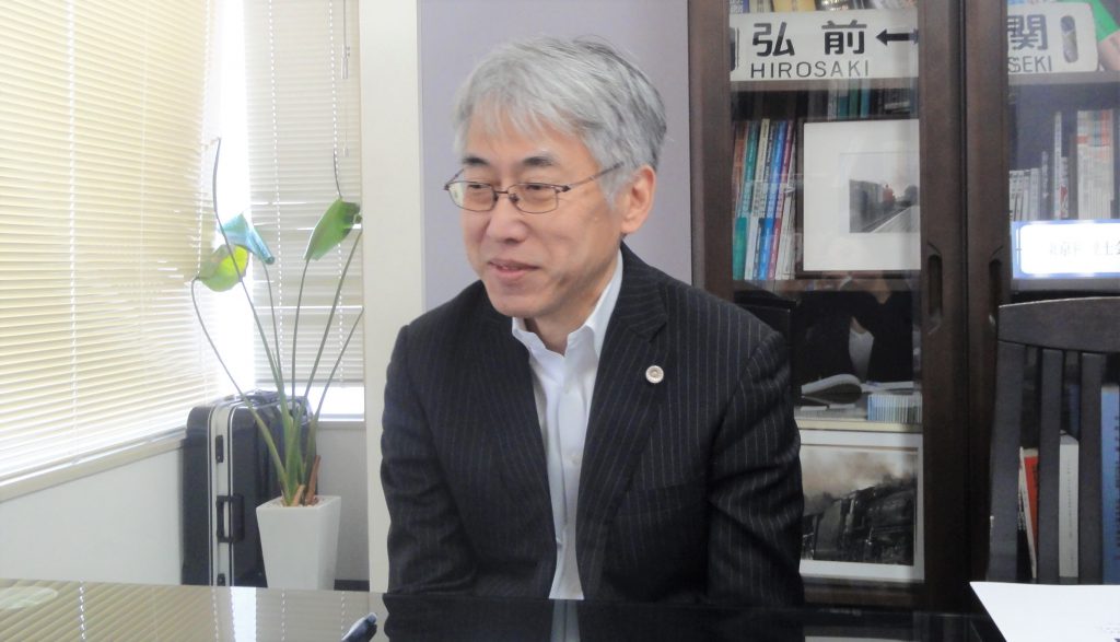 中野 頼房の顔写真